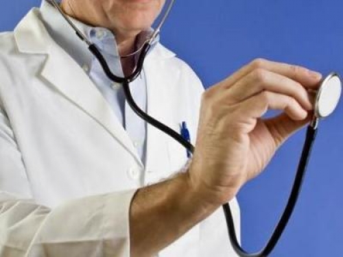 Non viola il segreto professionale il medico che comunica l'infertilità del marito alla ex che ne è già a conoscenza