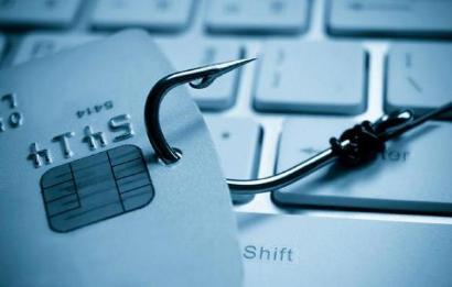 Phishing: lo agganciano su Facebook e gli svuotano il conto