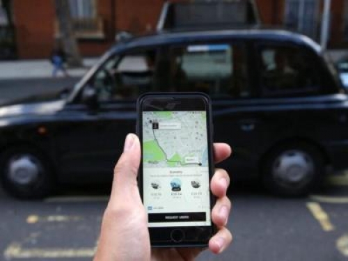 ‘Licenziati da un algoritmo e senza possibilità di difendersi’, autisti fanno causa ad Uber