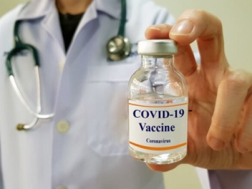 ASL nega l'accesso all'ospedale ai tirocinanti senza quarta dose di vaccino anti Covid-19: il Garante della Privacy apre un'istruttoria