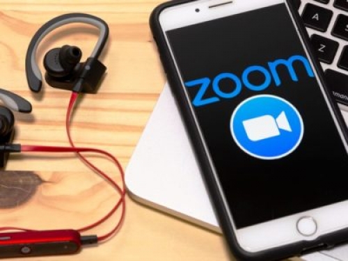 La app Zoom condivide i dati con Facebook (anche se non abbiamo un profilo)