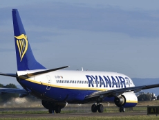 Ryanair, clienti obbligati a registrarsi sul sito della compagnia low cost e indotti alla scansione del loro volto