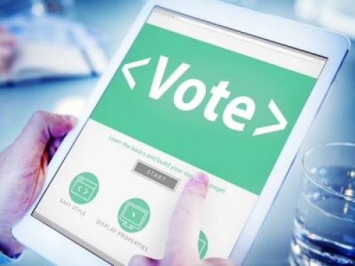 Il Garante della Privacy ha dato l'ok al test del voto elettronico per gli italiani all'estero